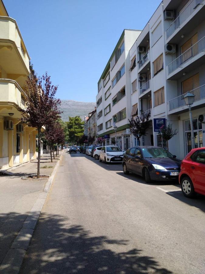 Apartment Voortex Требине Екстериор снимка